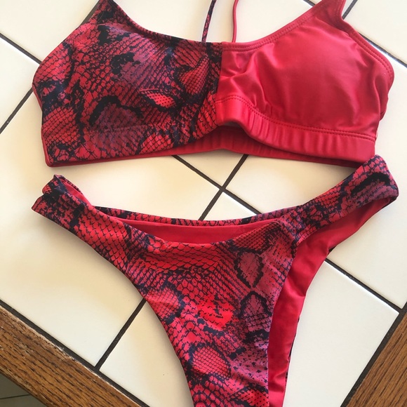 snake print bathing suit, NEVER WORN in packaging - Picture 2 of 2